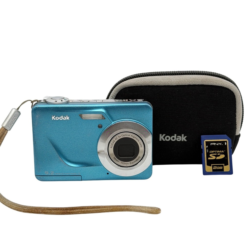 Kodak EasyShare C160 Digital Camera Blue 9.2MP 3x Optical Zoom Bundle Case SD
